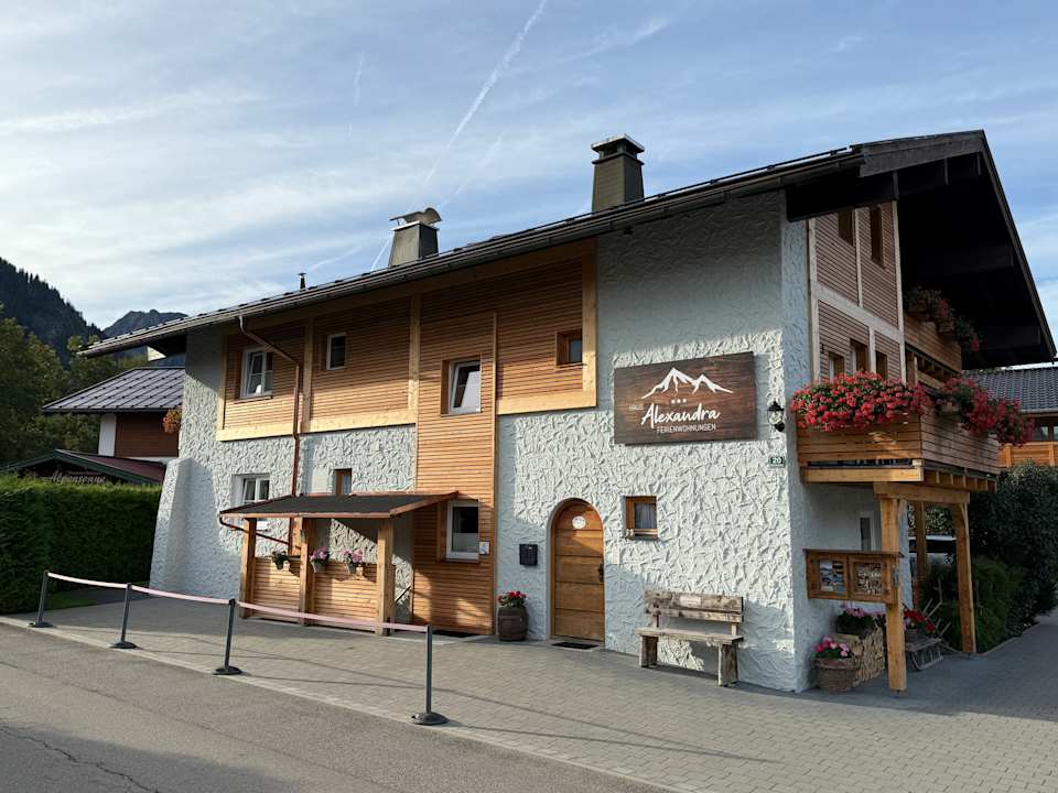 Außenansicht Haus Alexandra Feríenwohnungen