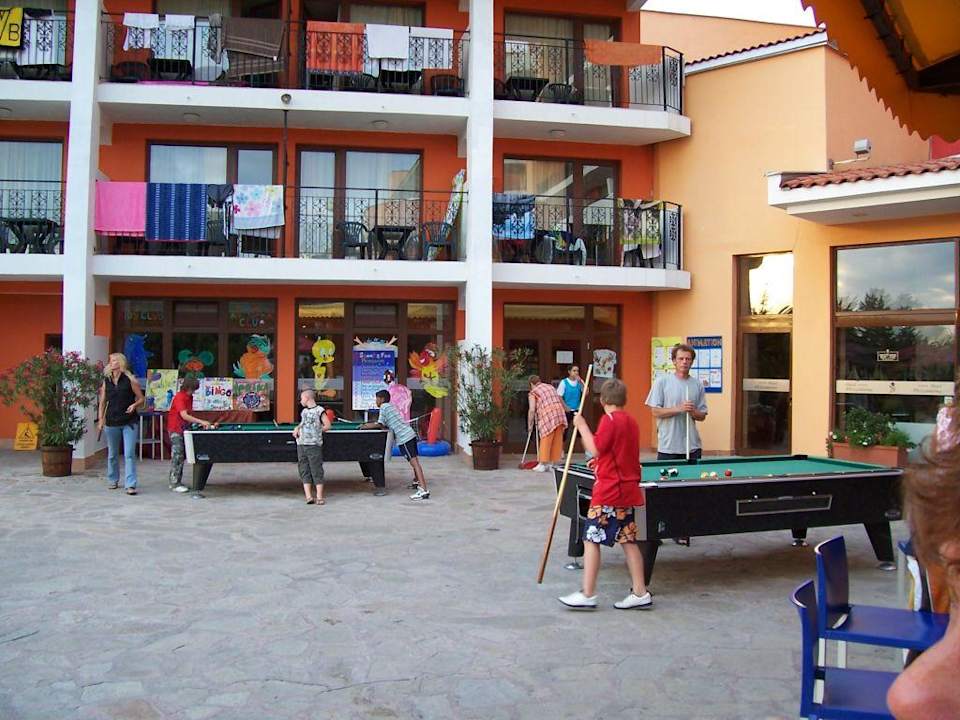 Pool Biliard Hotel Hrizantema