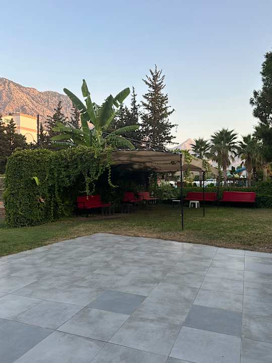 Gartenanlage Hotel Grand Ring