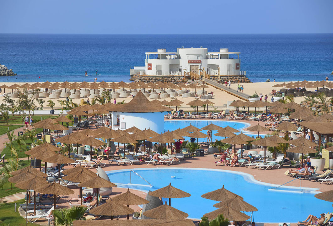 "Pool & Beach" TUI BLUE Cabo Verde (Santa Maria) • HolidayCheck (Sal