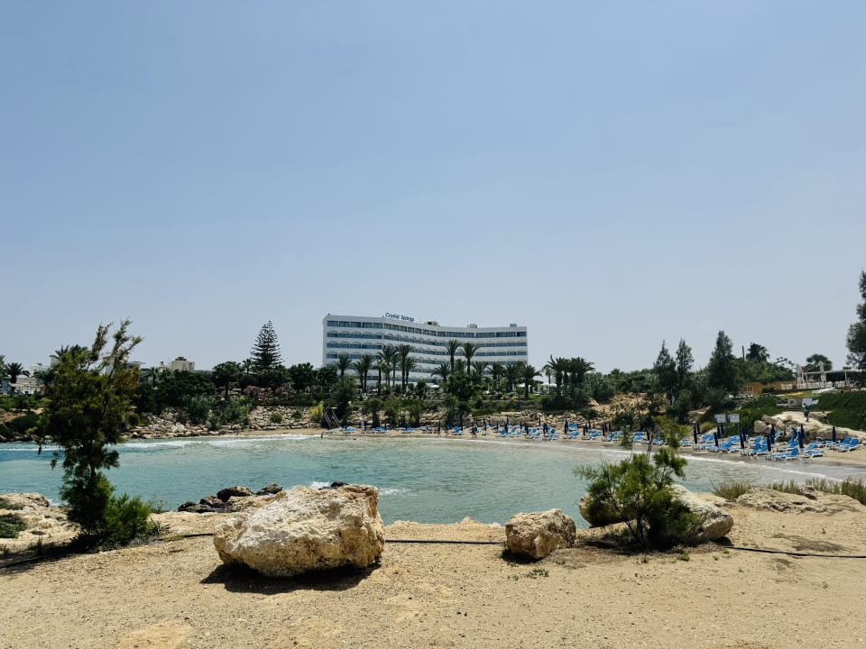 Strand Crystal Springs Beach Hotel