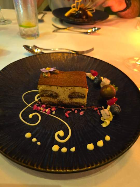 Gastro Island Escape Burasari