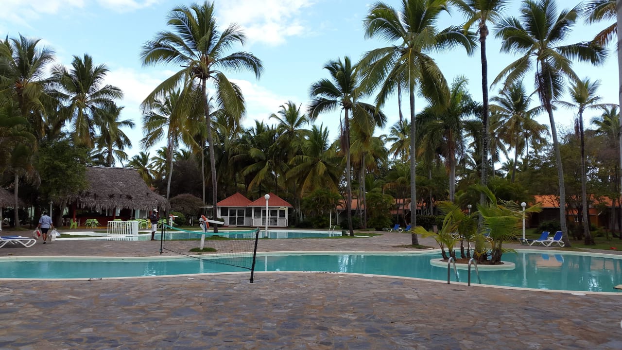 Pools Wyndham Alltra Samana