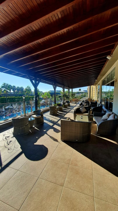 Pool Mary Hotel Side