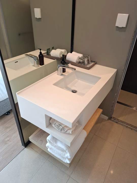 Zimmer Hotel Amber Pattaya