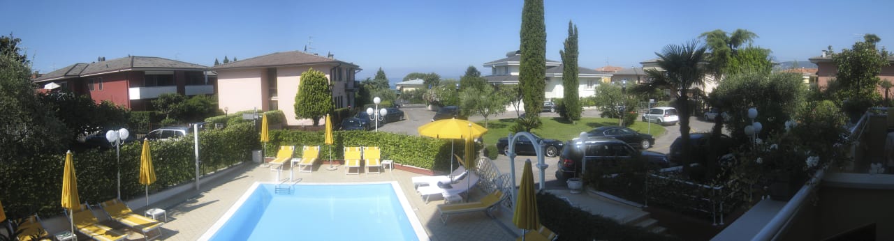 Ausblick vom Balkon im 1. OG Hotel Gardenia & Villa Charme
