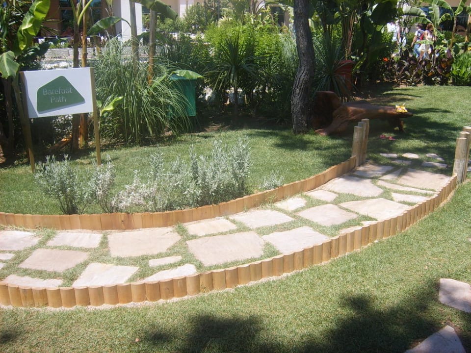 Barefooth Path Ela Excellence Resort Belek