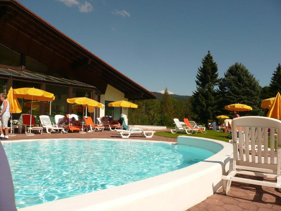 Außenansicht Pool Riederin Hotel & Chalets