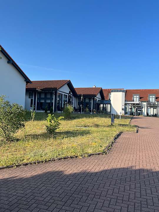 Außenansicht REGIOHOTEL Wittekind Burg