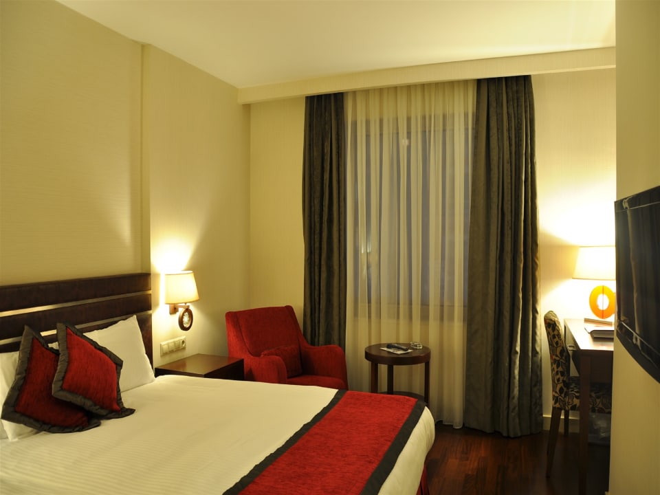 Zimmer Hotel Niza Park