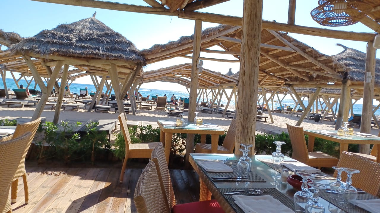 Gastro The Orangers Beach Resort and Bungalows