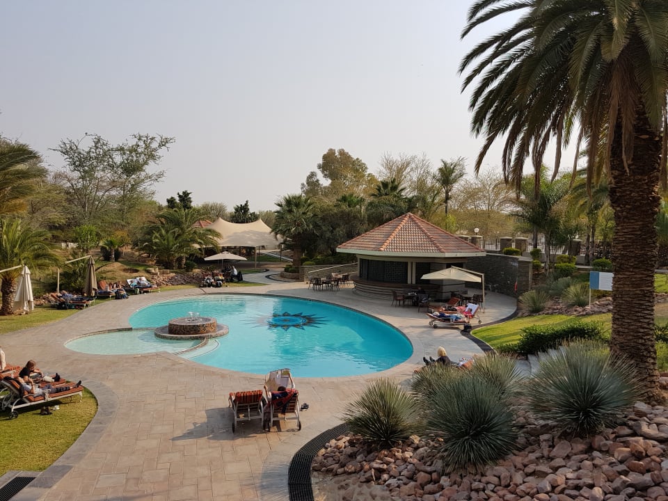Pool Safari Court Hotel