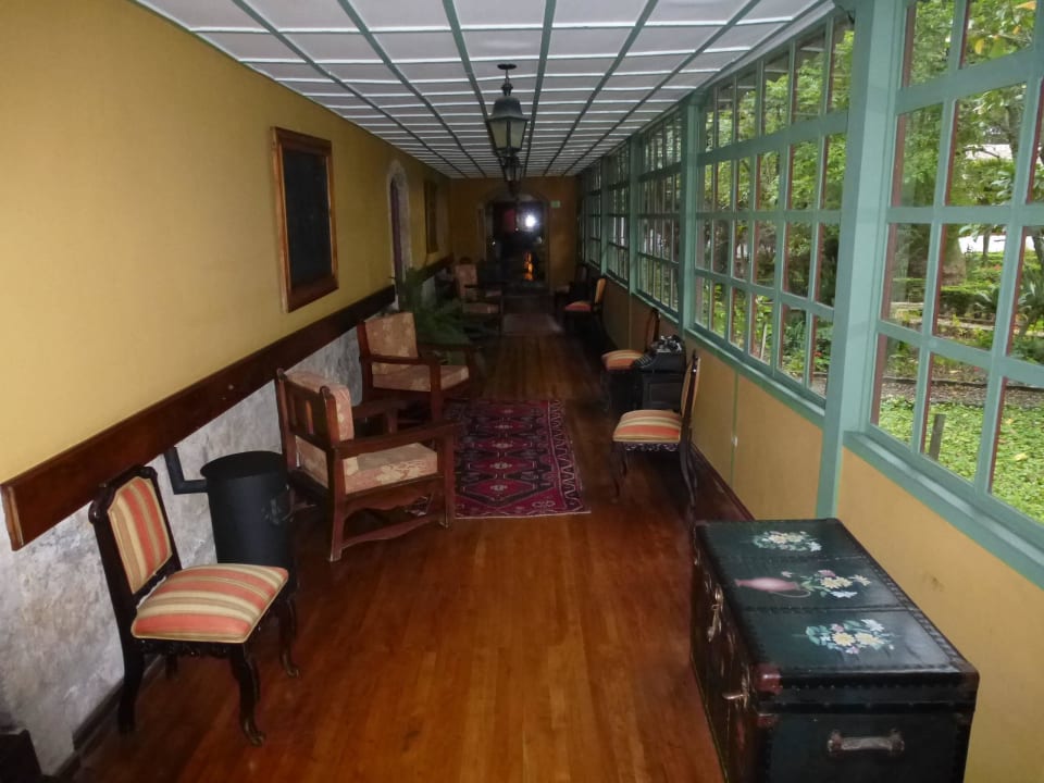 Vor den Zimmern Hacienda La Cienega