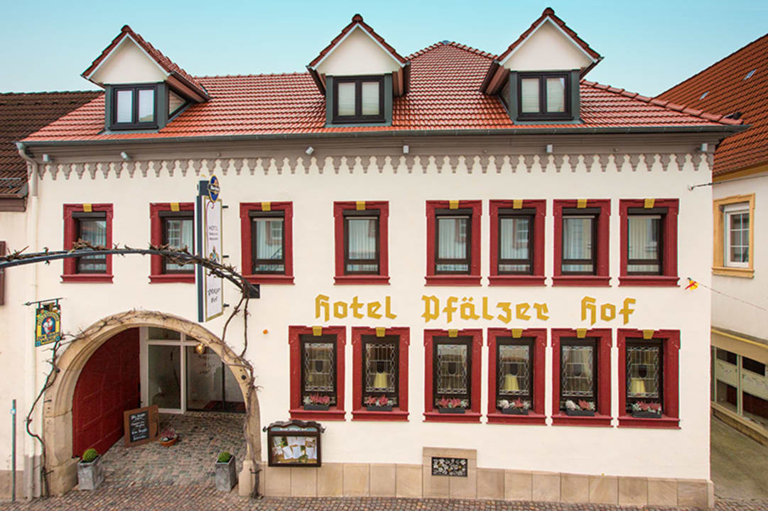 Außenansicht Hotel Pfälzer Hof