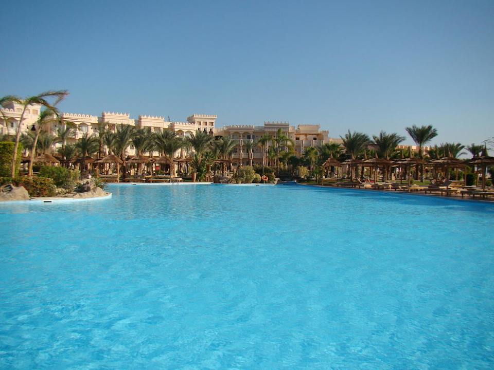 Бассейн Pickalbatros Palace Resort