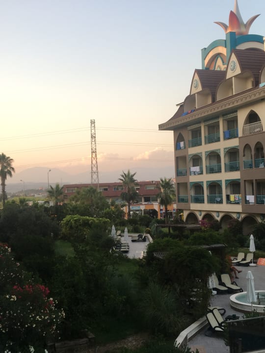 Ausblick Side Crown Palace