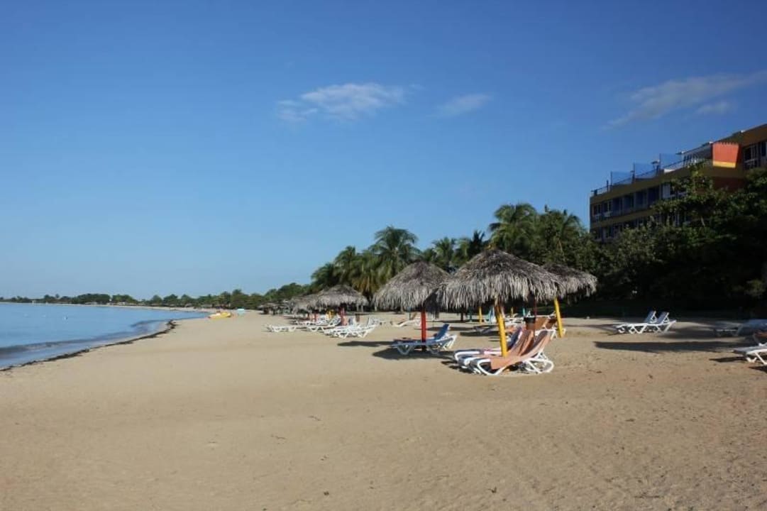 Der Strand bei Sonne Club Amigo Hotel Ancon