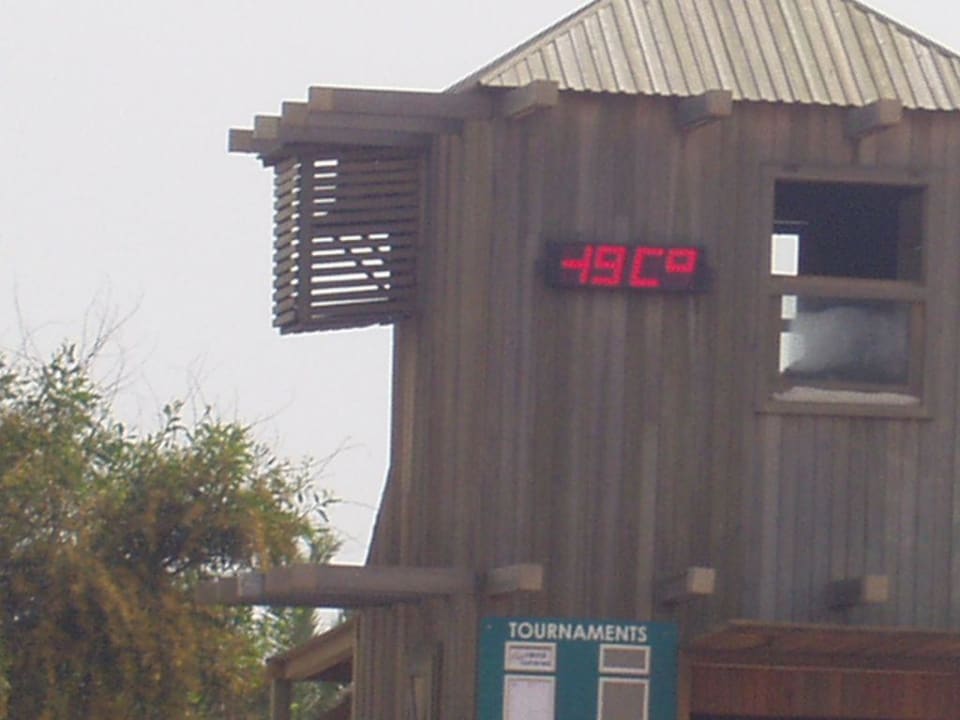 Turm vor dem Strand Megasaray Club Belek