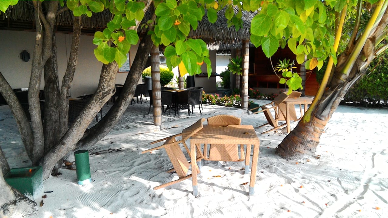 Restaurant Adaaran Select Meedhupparu Island Resort - Premium All Inclusive