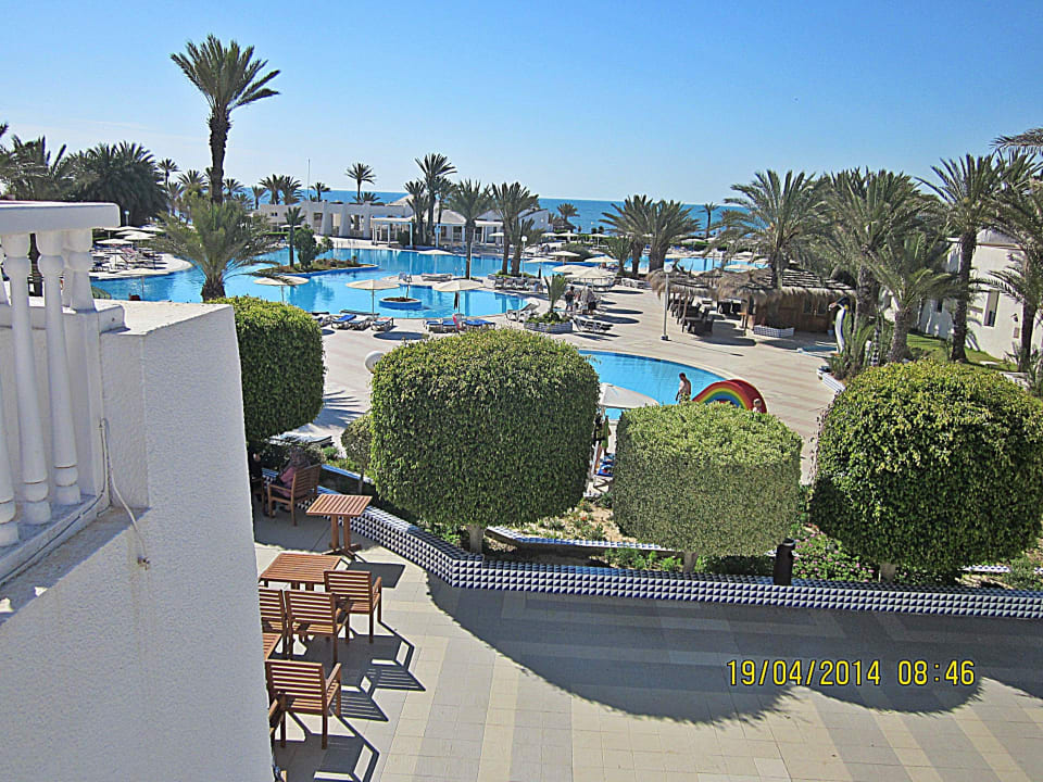 Blick auf den großen Pool Hotel El Mouradi Djerba Menzel