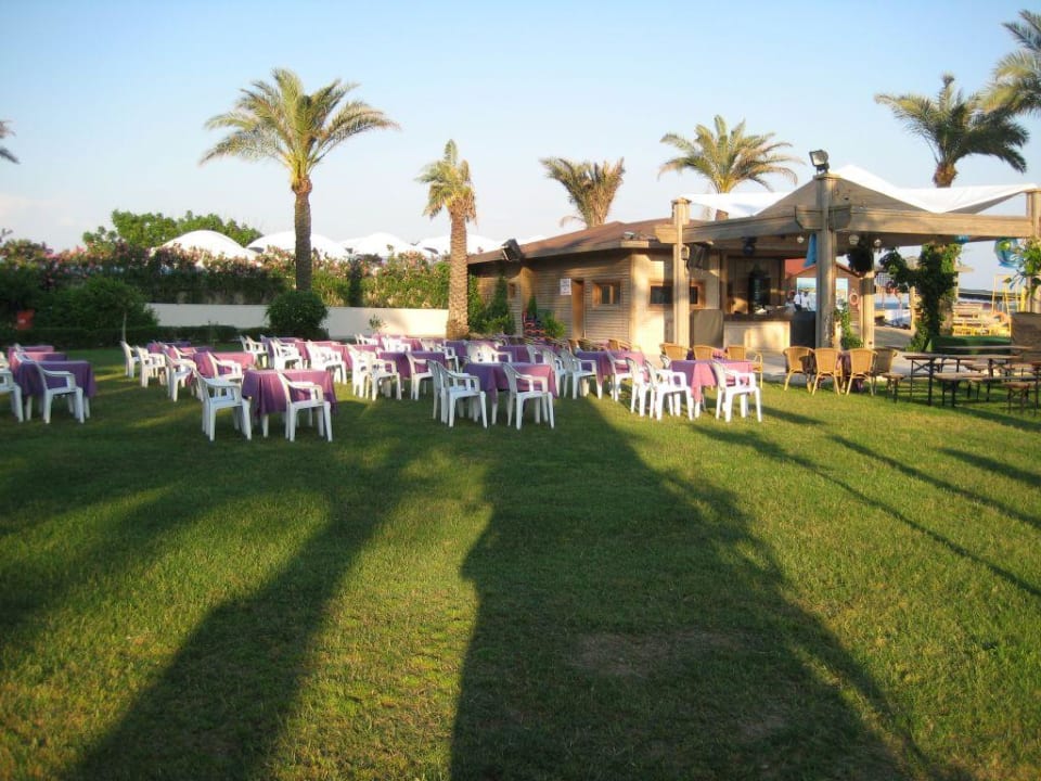 Strandbar und Open Air Disco Papillon Ayscha