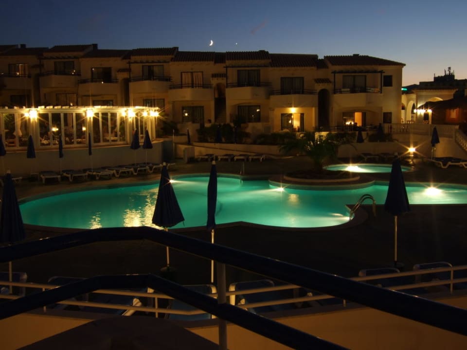 Poollandschaft Abends Parque Nereida Suites Hotel