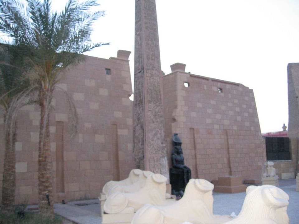 Nachbau am Hotel Pickalbatros Alf Leila Wa Leila Resort - Neverland Hurghada