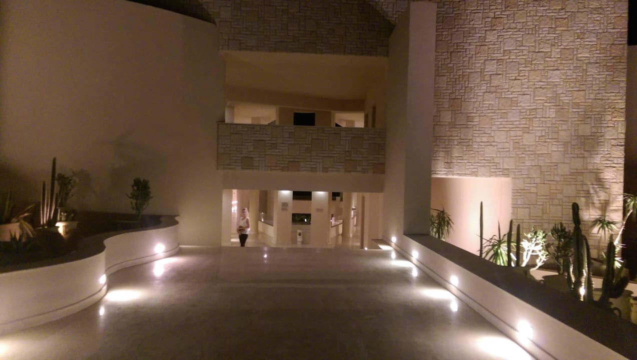 Auf dem Weg zu den Zimmern Steigenberger Makadi Hotel - Adults only