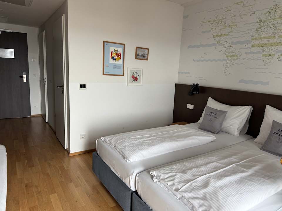 Zimmer JUFA Hotel Hamburg HafenCity