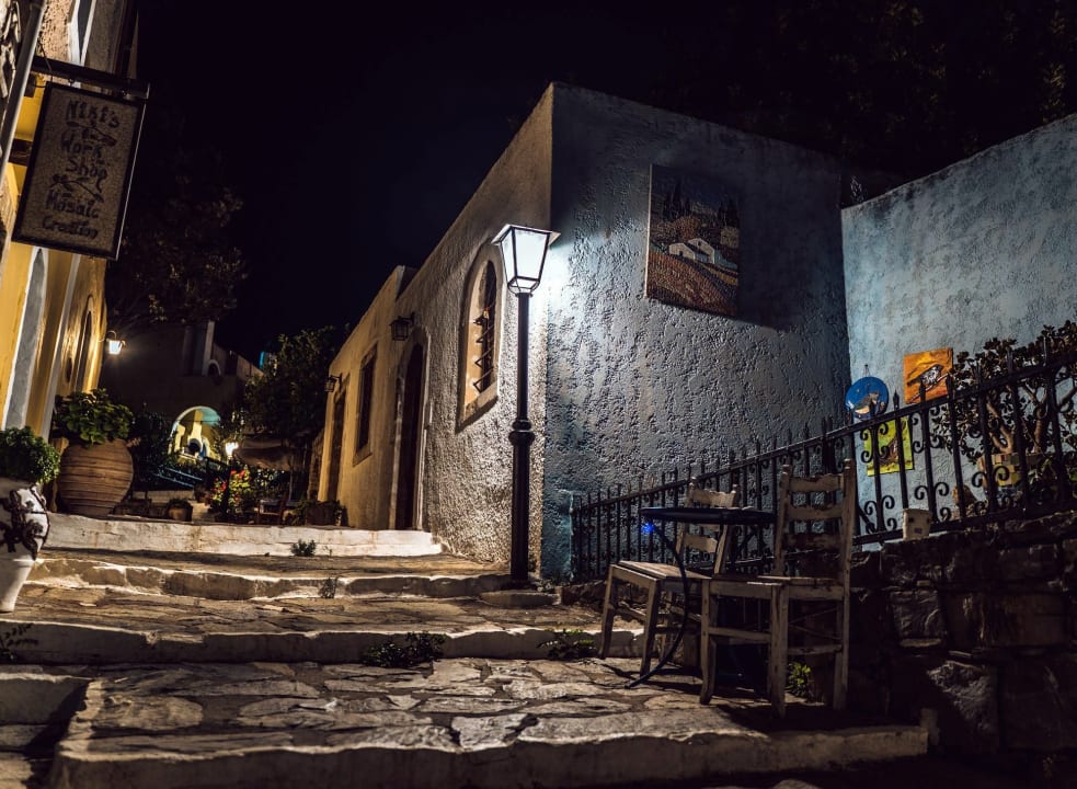 Außenansicht Arolithos Traditional Cretan Village Hotel