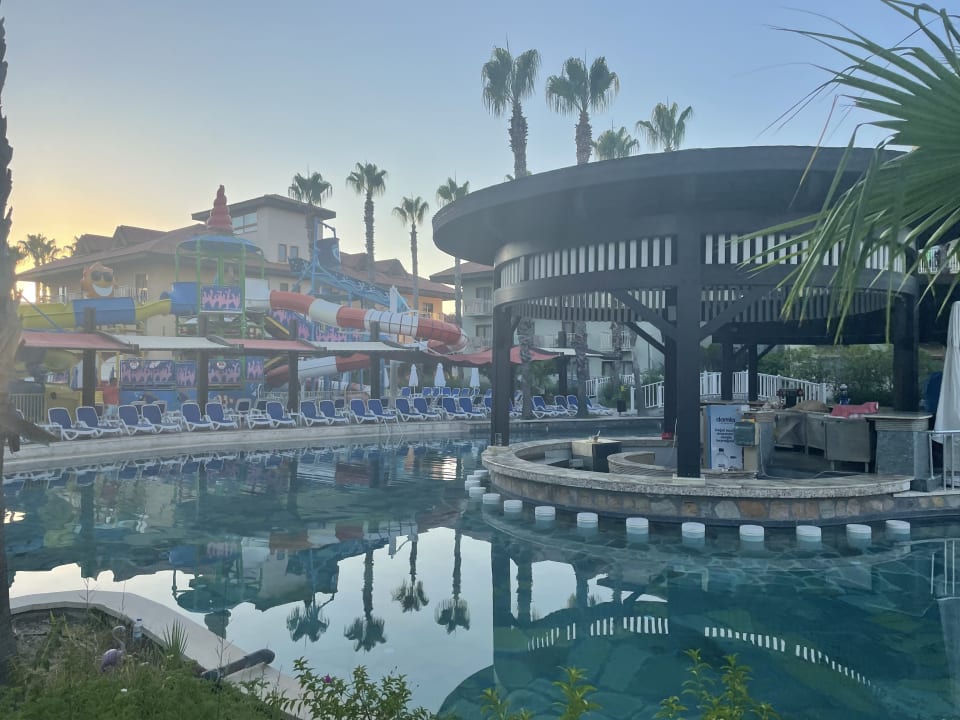 Pool Club Grand Aqua