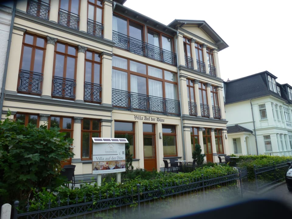 Villa auf der Düne Apartments Villa auf der Düne