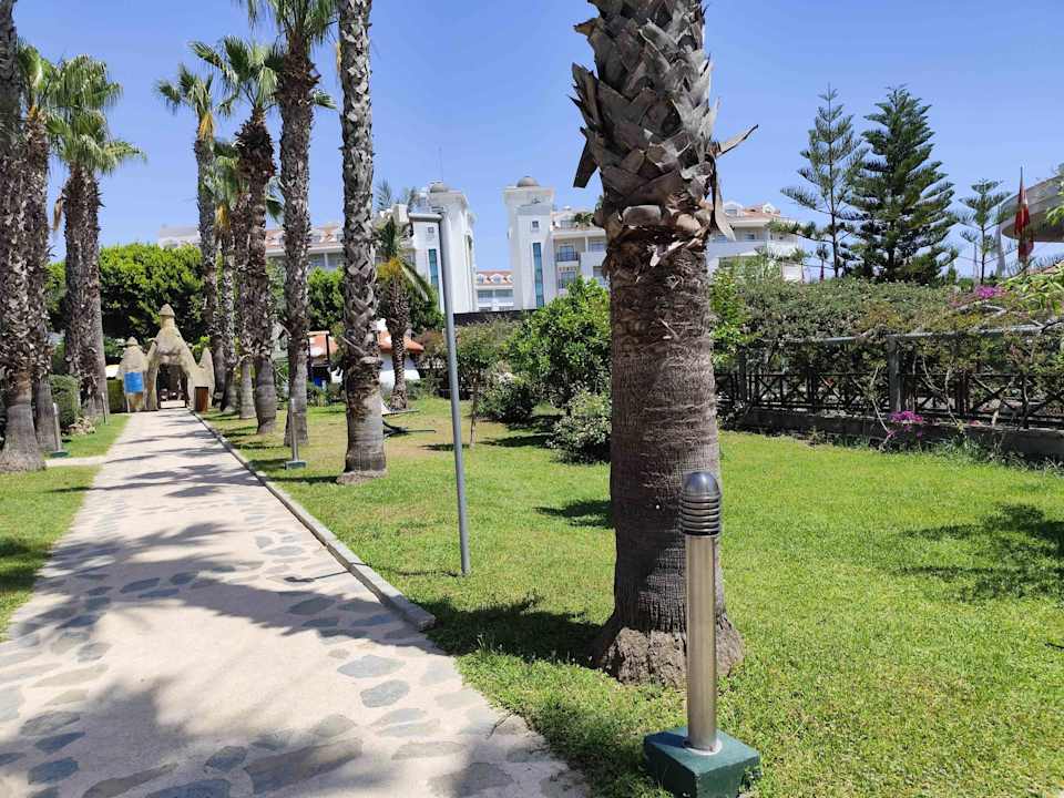 Gartenanlage Alba Resort Hotel