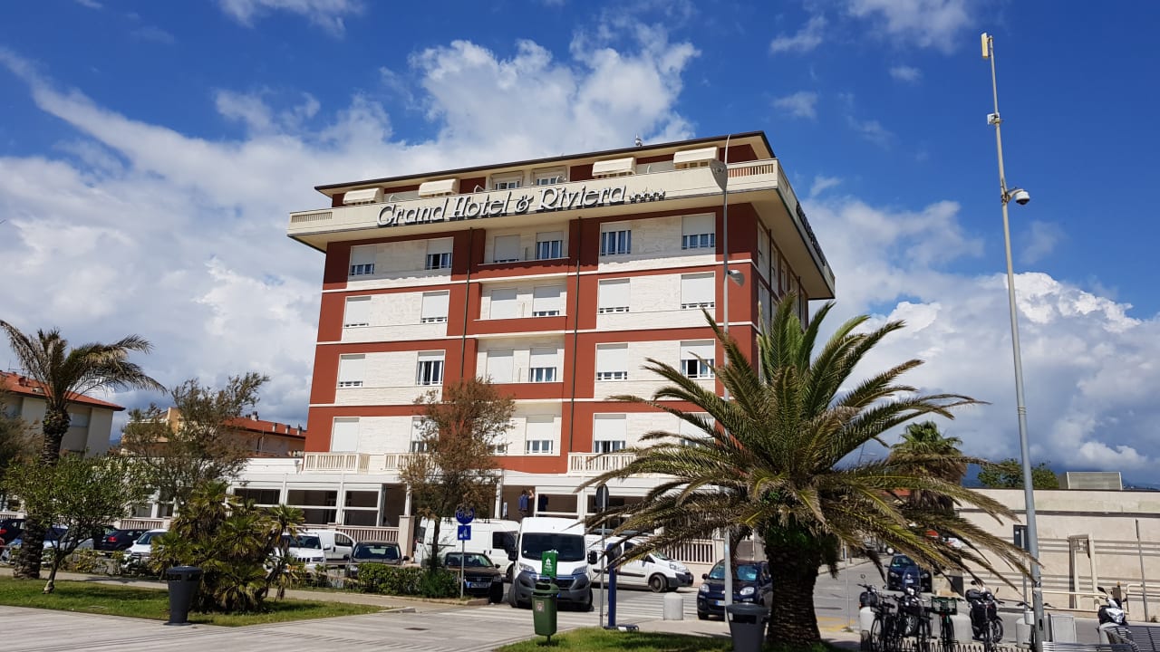 Außenansicht Grand Hotel & Riviera