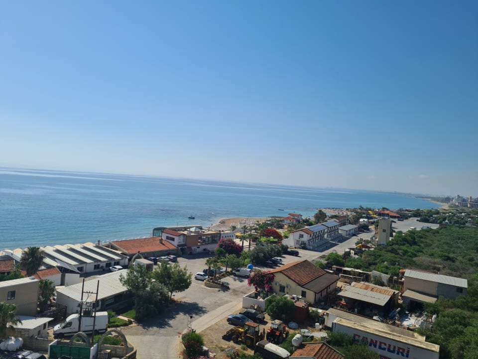 Ausblick Salamis Bay Conti Resort Hotel & Casino