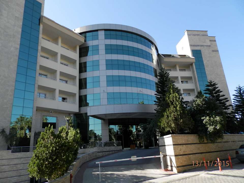 Отель Saphir Resort & Spa