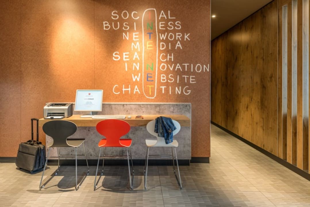 Lobby Hotel Ibis München Garching