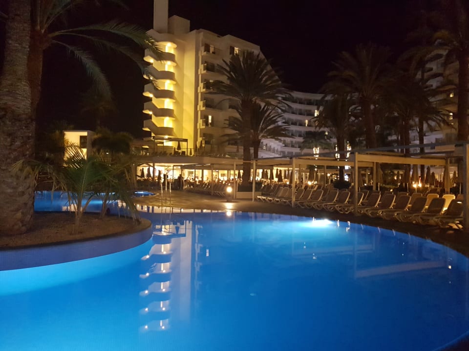 Pool Hotel Riu Papayas