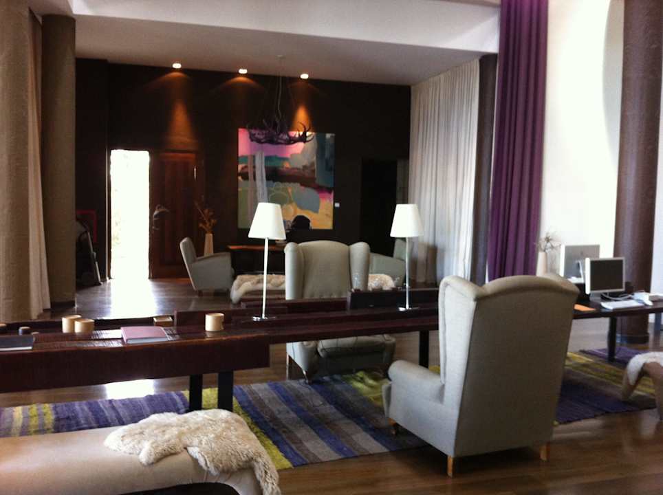 Lobby Hotel Esplendor Calafate