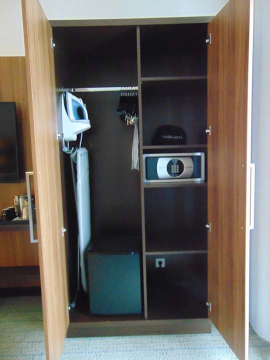 Zimmer Hotel Courtyard by Marriott Cologne