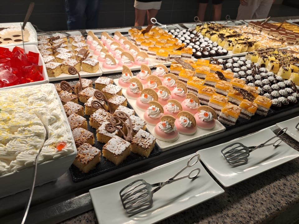 Gastro Hotel Riu Karamboa