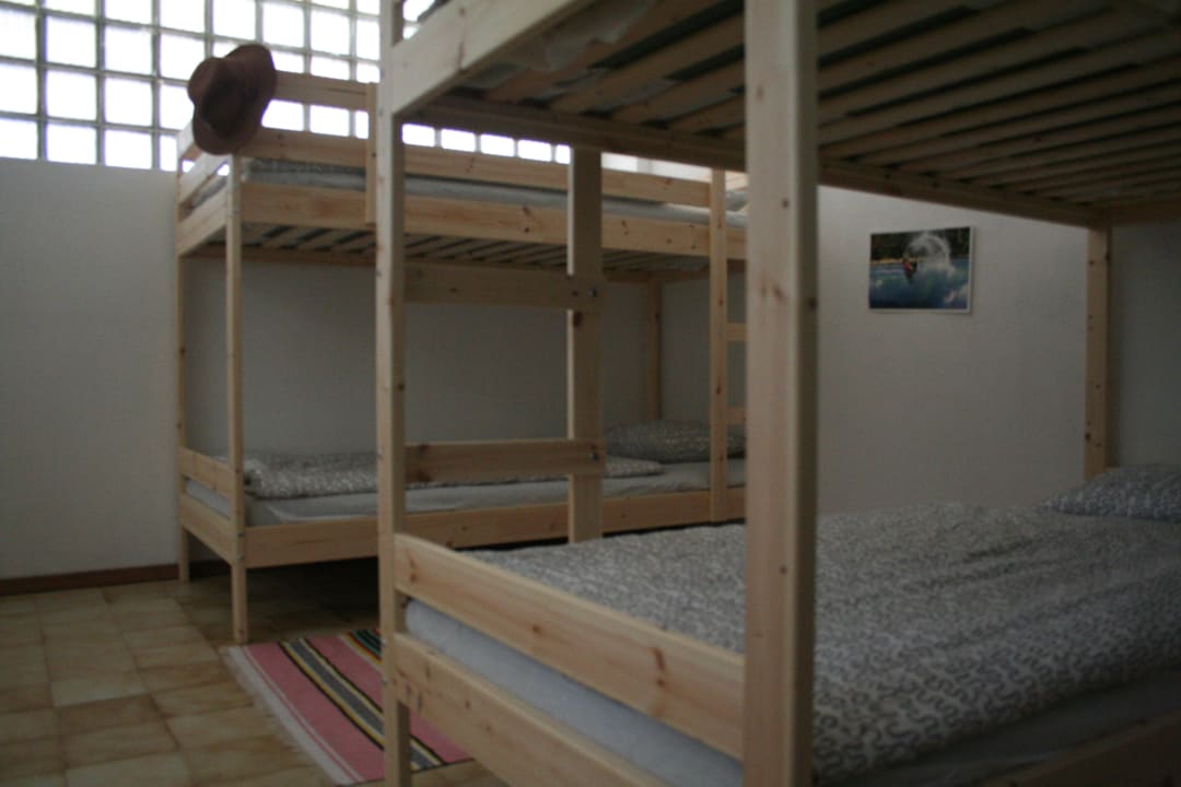 Zimmer MS Surfcamp Lisbon