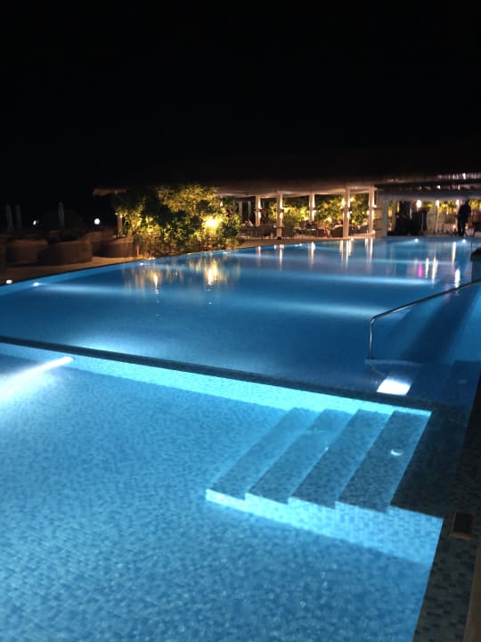 Pool Cocoon Maldives