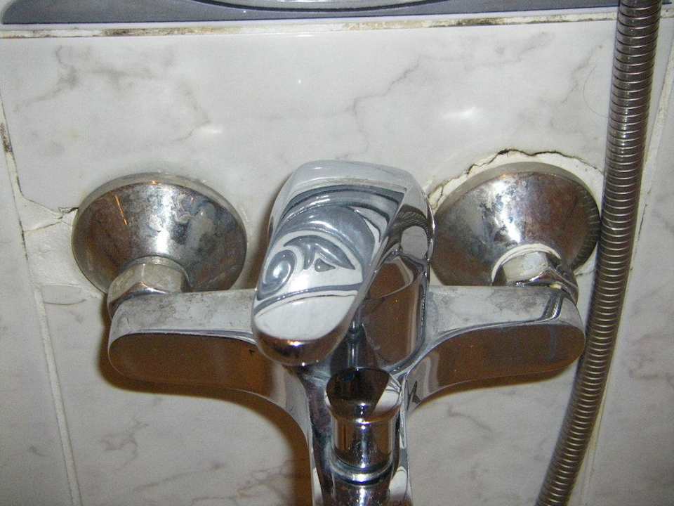 Badezimmer ist eine Zumutung! Regency Plaza Aqua Park & Spa