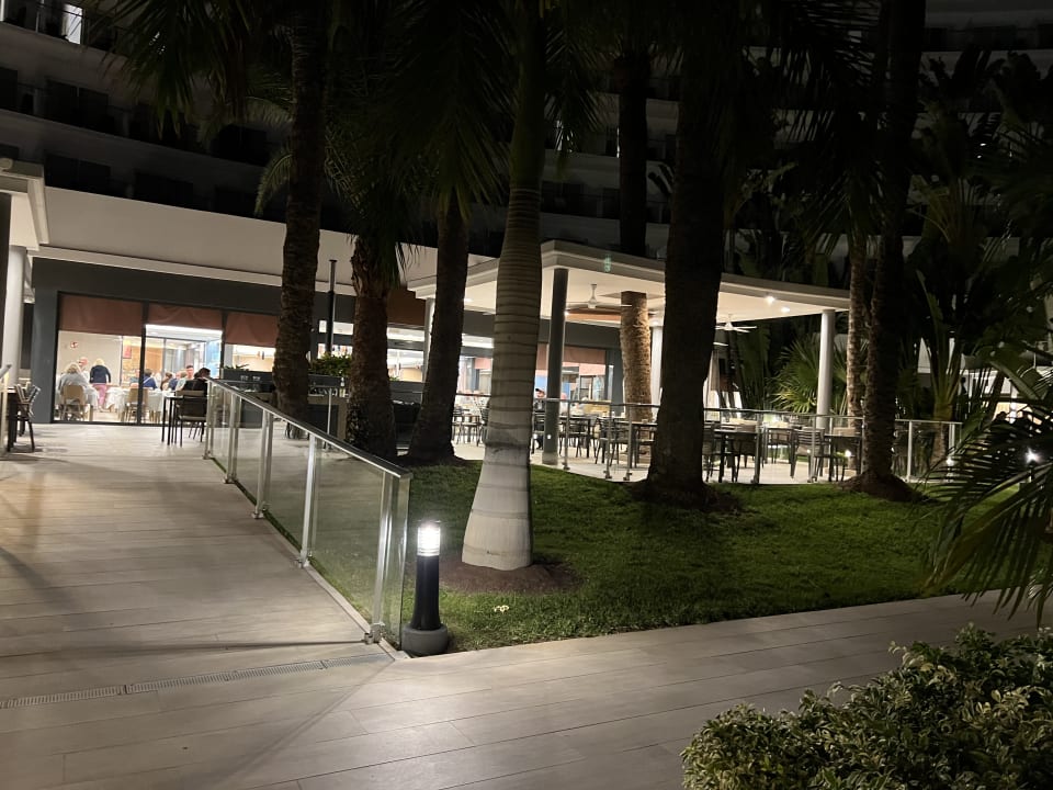 Außenansicht Hotel Riu Palace Palmeras
