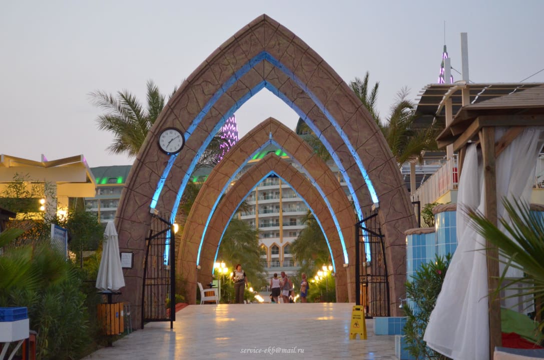 Вид с пляжа Hotel Delphin Imperial