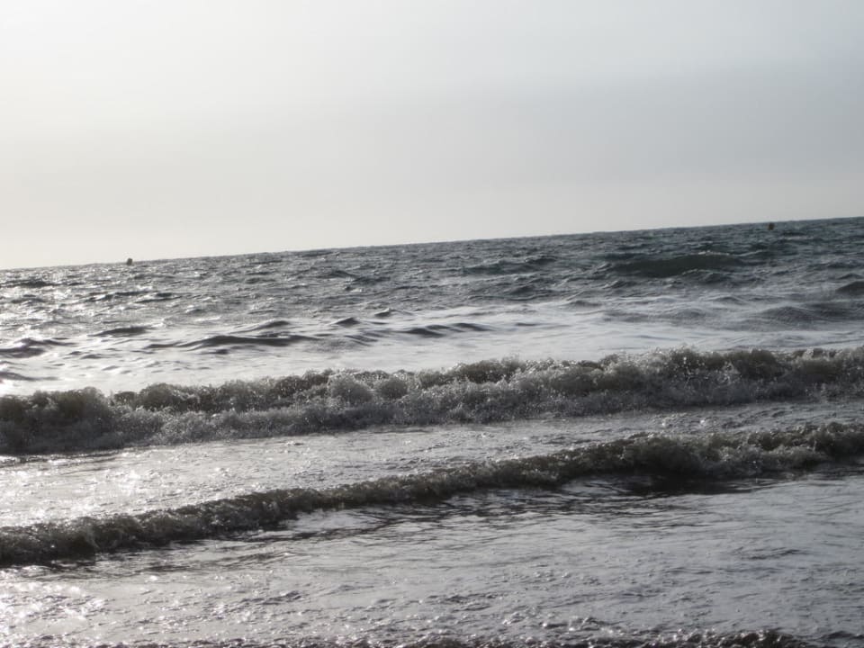 Das Meer nach dem Sturm Side Bay Hotel