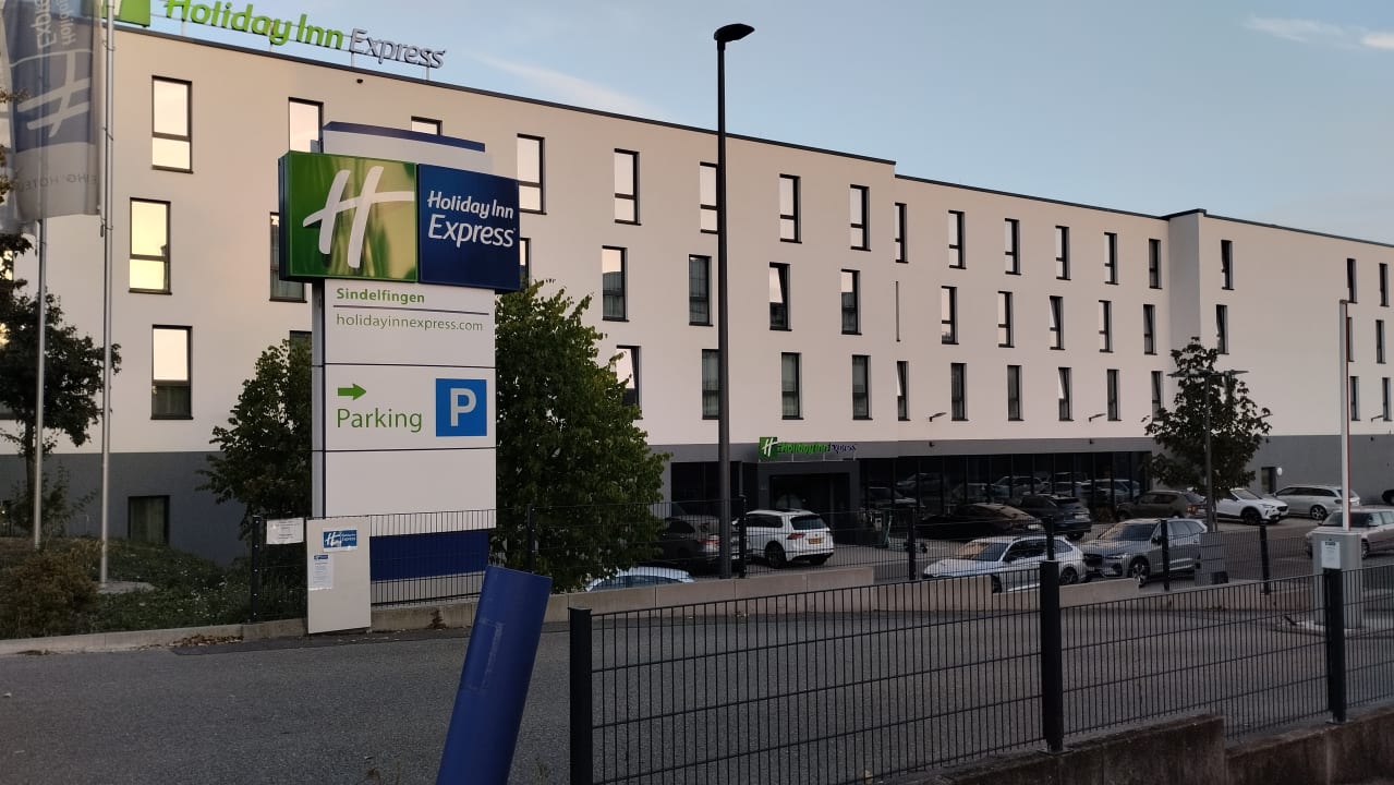 Außenansicht Holiday Inn Express Sindelfingen