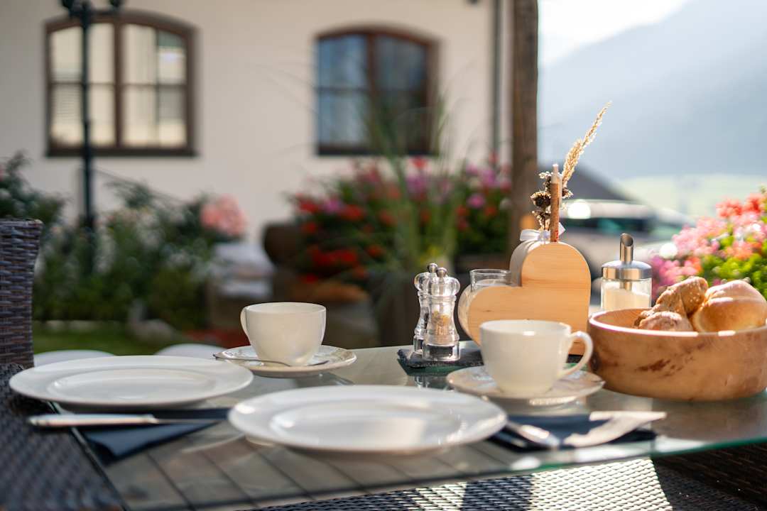 Gartenanlage Hohe Burg Alpengasthof