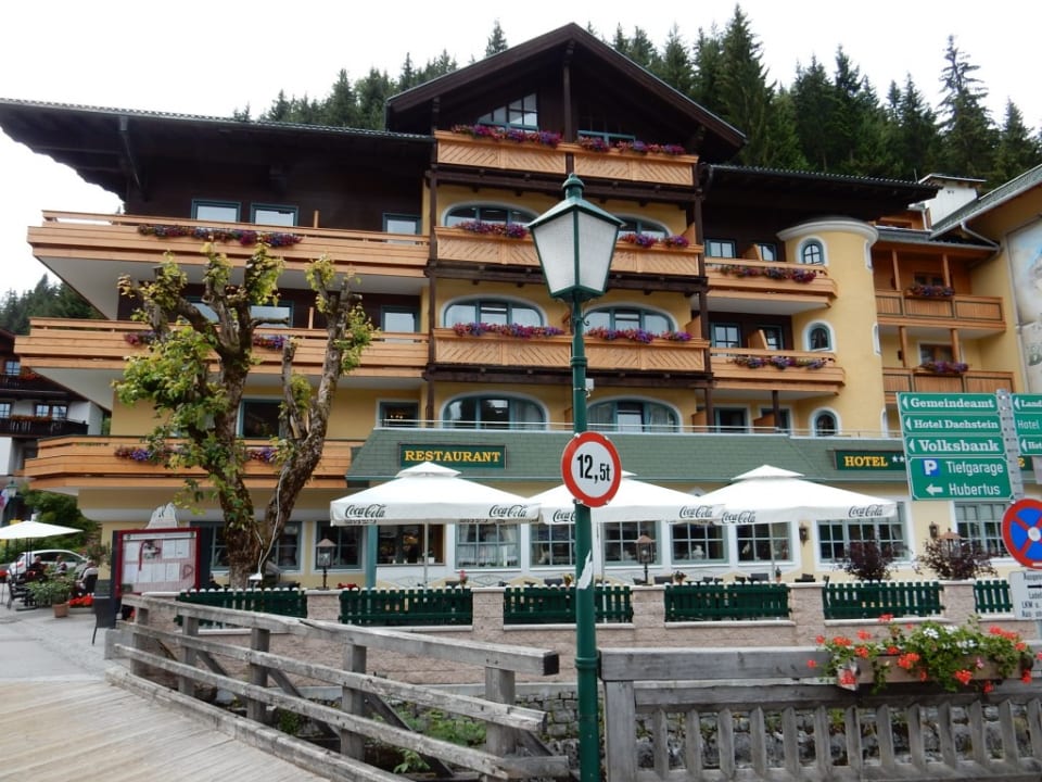 Außenansicht Hotel Bischofsmütze